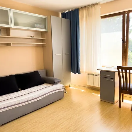 Πανσιόν Views 3*