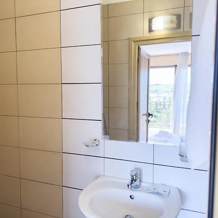 Πανσιόν Views