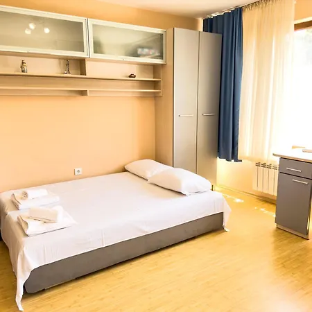 Πανσιόν Views