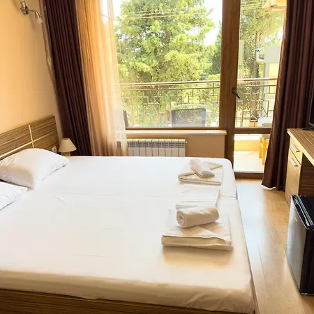 Πανσιόν Views