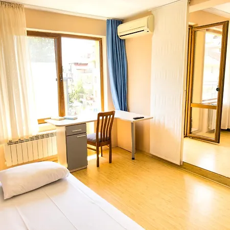 Πανσιόν Views 3*