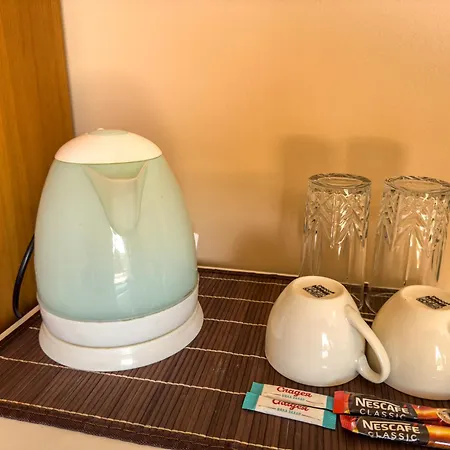 Views Πανσιόν