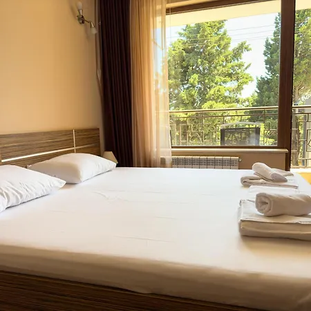 Views 게스트하우스 3*