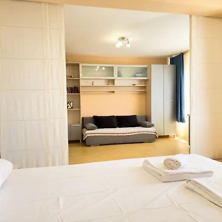 Views 게스트하우스 3*