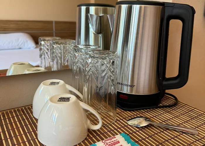 Views 招待所 索佐波尔